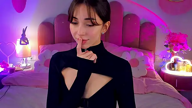 ElsaYoung online show from November 29, 10:25 pm