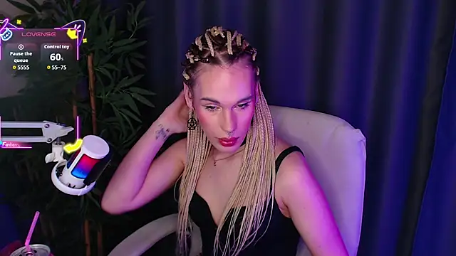 Cassie Bae online show from December 3, 9:28 pm