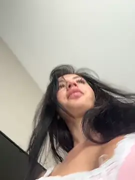 JulliaVegas online show from April 4, 2:21 am