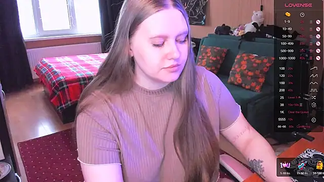 Alice Dreamgirl  online show from January 13, 11:58 am