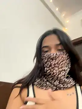 Kirti Mittal online show from November 14, 5:57 pm