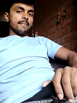 Ranimukharji4 online show from October 5, 9:47 am