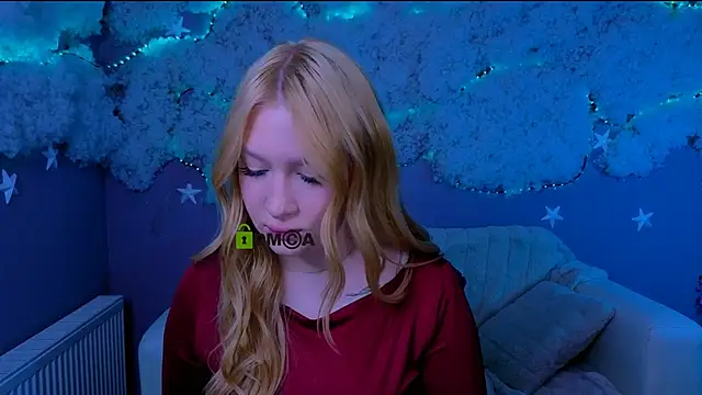 playful sophie online show from April 4, 7:45 pm