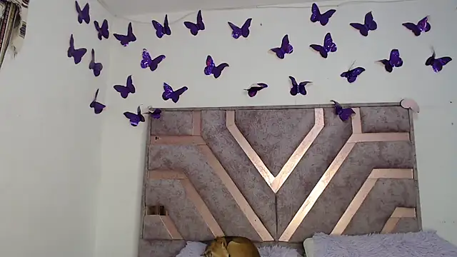 Anny Fox- online show from March 2, 4:45 am