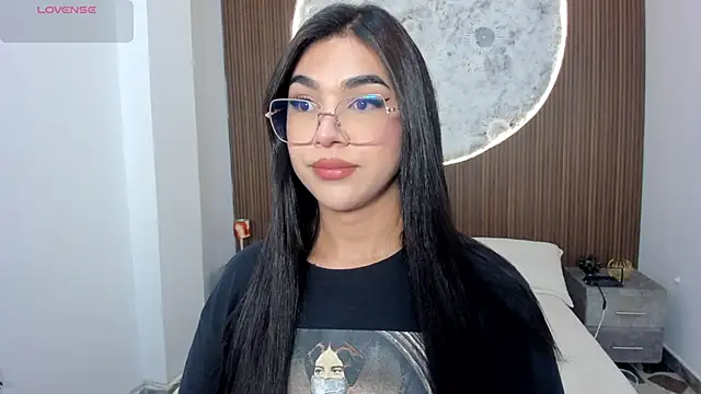 RoseCassie online show from April 2, 1:52 pm