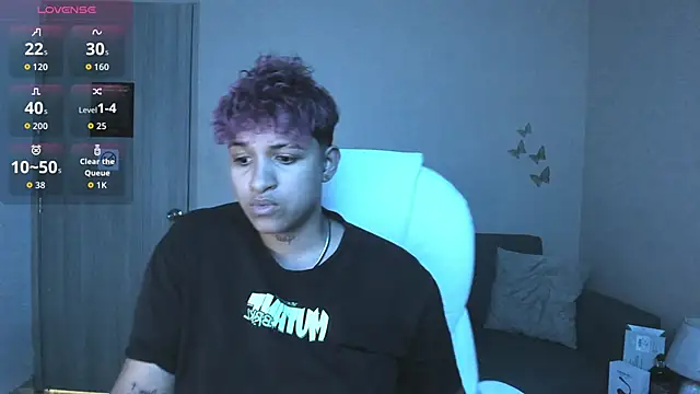 Snapshot of Dominick_jones chatting on September 25, 4:11 am Dominick jones online show from September 25, 4:11 am