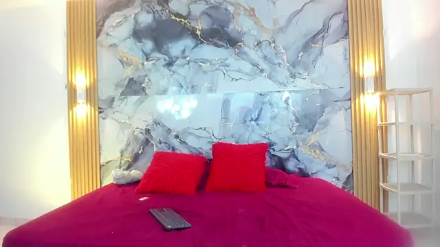 Mariana 16  online show from February 7, 7:40 pm