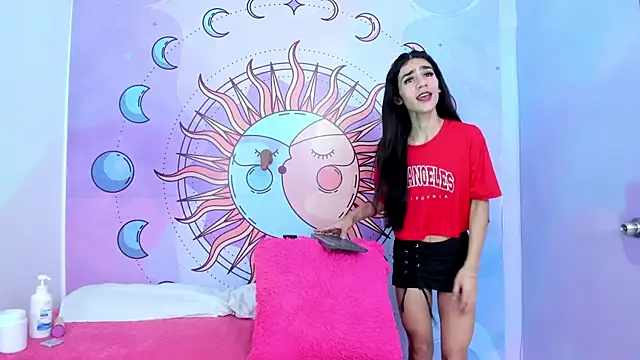 Mariana 16  online show from November 13, 2:49 pm