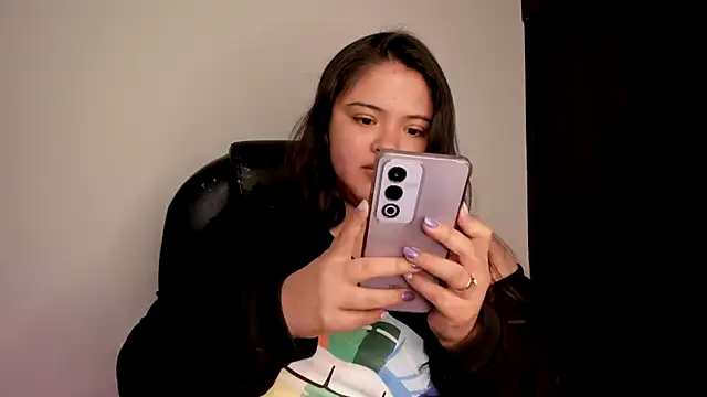 lizzie c online show from October 8, 10:25 pm