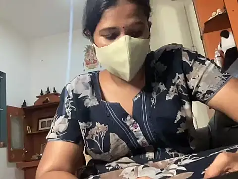 Snapshot of Tamil_Sanjana_ chatting on October 19, 8:33 pm Tamil Sanjana  online show from October 19, 8:33 pm