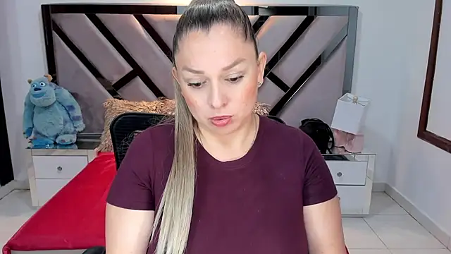 natalia5560 online show from September 16, 12:57 pm