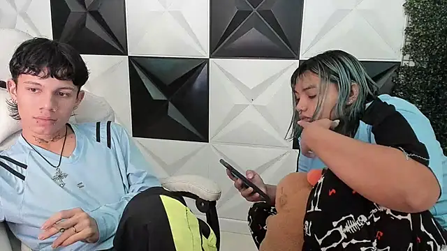 andy dan18 online show from December 15, 8:14 pm