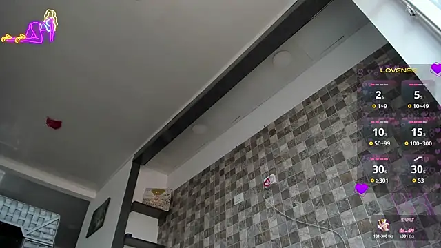 Sophia cyrus11 online show from April 10, 5:30 pm