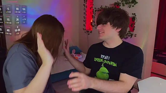 RobertAndLinela online show from April 14, 11:32 am