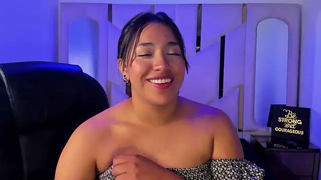 IsabellRodriguez18 online show from March 7, 8:32 am