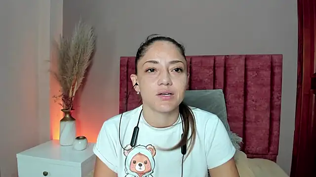 EloiseQuinn online show from November 11, 1:19 pm