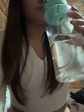 lunagonzales lima 2007 online show from September 19, 1:26 am