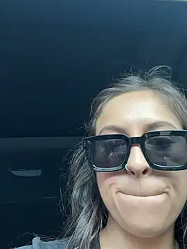 morganbby  online show from April 11, 7:17 pm