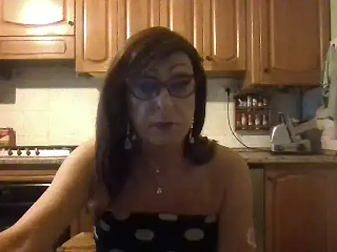 Snapshot of Tiabet chatting on October 28, 9:41 pm Tiabet online show from October 28, 9:41 pm