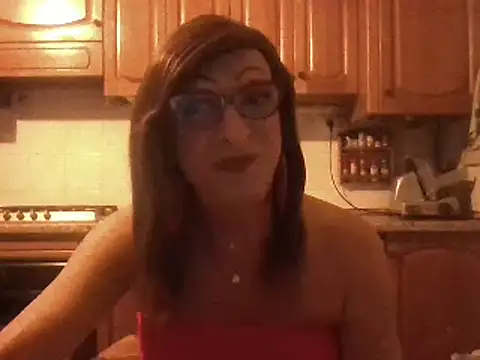 Snapshot of Tiabet chatting on October 21, 7:51 pm Tiabet online show from October 21, 7:51 pm