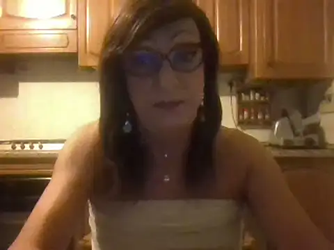 Snapshot of Tiabet chatting on September 19, 8:08 pm Tiabet online show from September 19, 8:08 pm