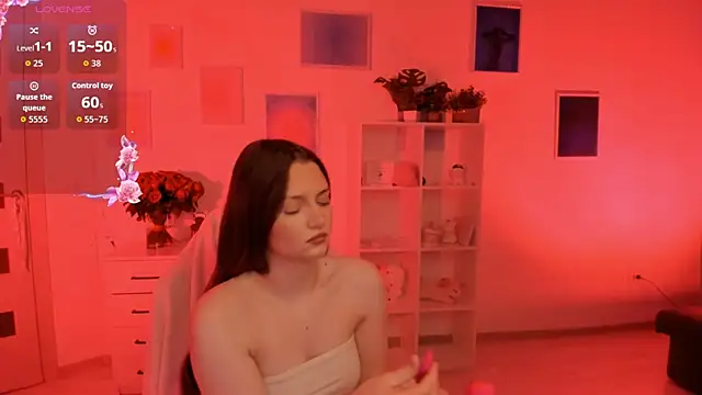 MiaVixxen online show from December 15, 3:34 am