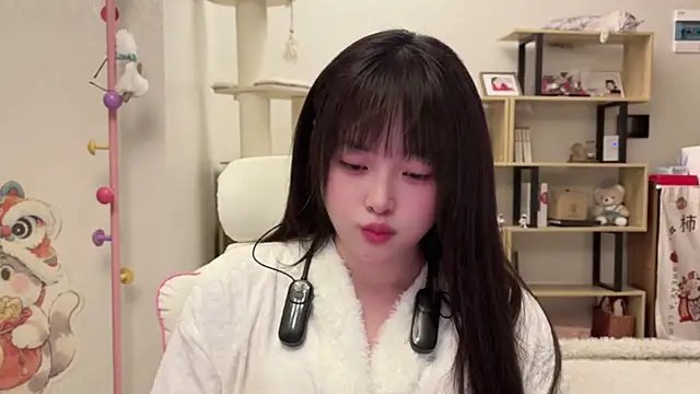 Chenjing0 online show from February 13, 1:24 pm