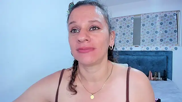 sofi saliva2511 online show from November 22, 5:04 pm