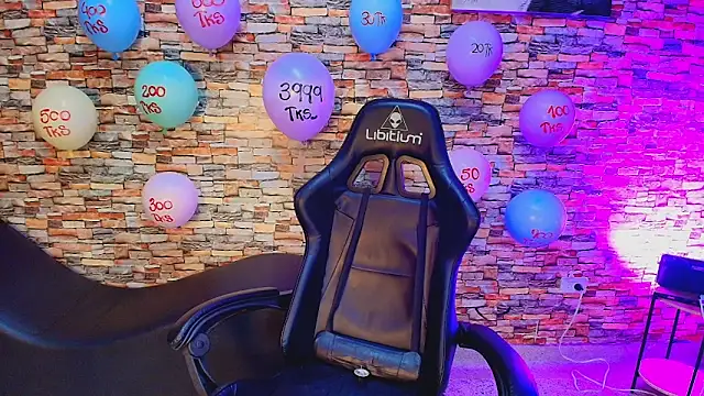 katy handerson online show from December 19, 10:02 pm