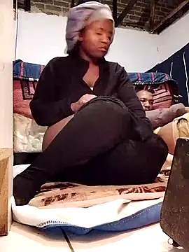 KMbesxxx online show from October 20, 8:56 pm