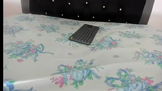 violetadumsper online show from January 14, 5:01 am