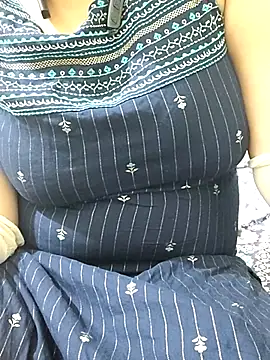 mallupriyapriya online show from February 7, 4:44 pm