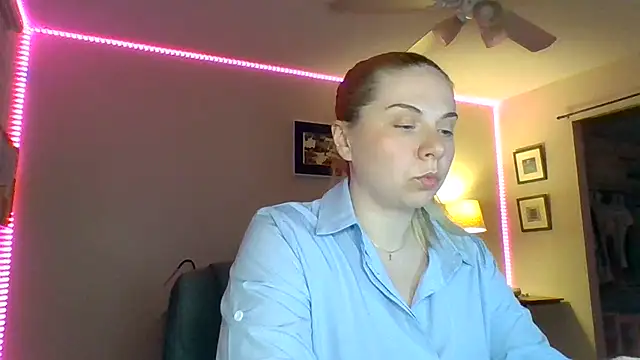 HappyIva online show from December 5, 12:54 am