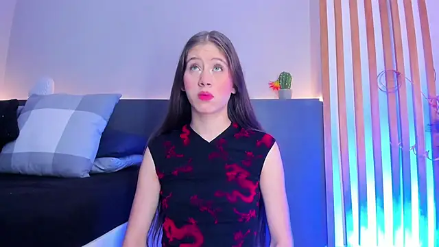 sara  jones gh online show from September 21, 11:31 am