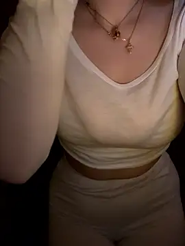 mewKate online show from January 11, 10:15 pm