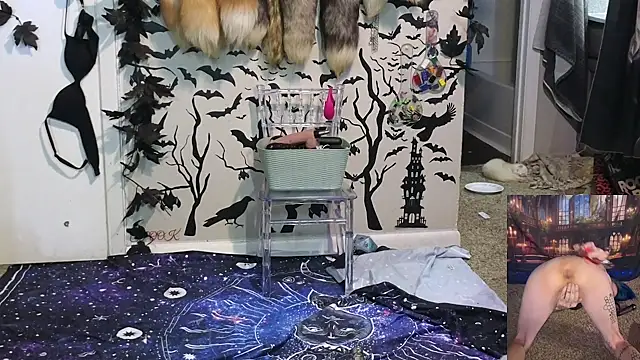 Snapshot of trashbrat chatting on October 28, 7:03 am trashbrat online show from October 28, 7:03 am