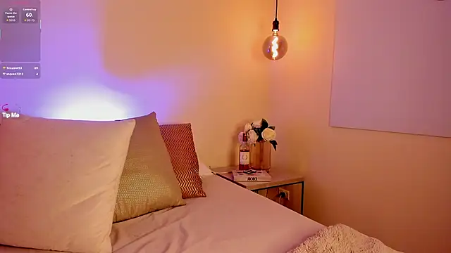 Blue Angell online show from September 12, 1:17 am