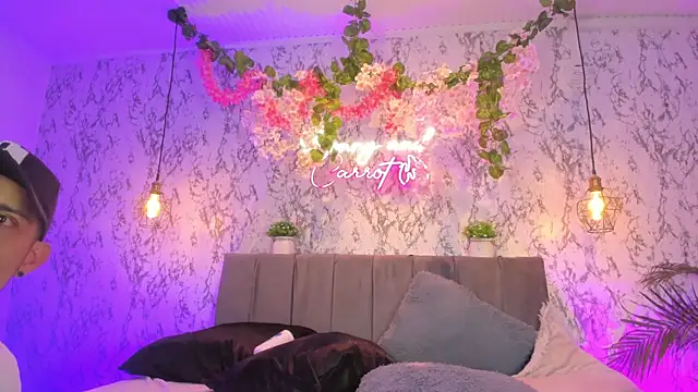 Bonny and carrot online show from April 1, 11:02 pm