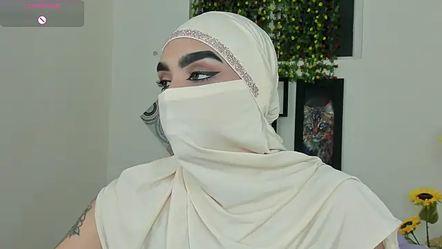 Maissa Alabi online show from November 13, 7:02 pm