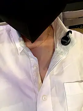 nainai2002 online show from January 12, 3:17 pm