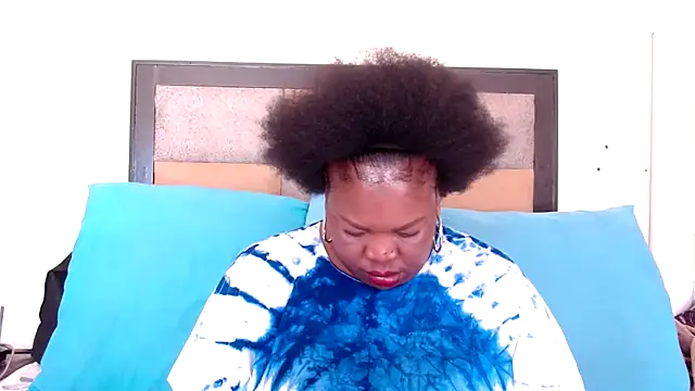 omalicha98 online show from October 9, 6:50 am