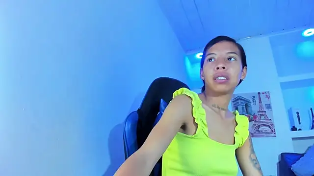 Snapshot of Miss_sparkle00 chatting on September 28, 4:52 am Miss sparkle00 online show from September 28, 4:52 am