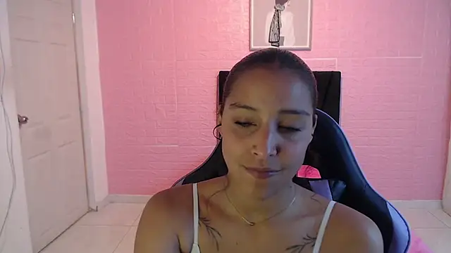 DULCE1609 online show from April 15, 8:09 pm