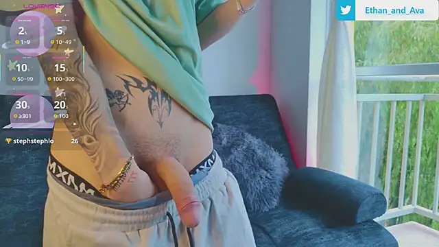 ethan and ava online show from October 26, 1:17 pm