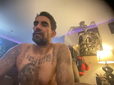 hornycouple818 online show from December 5, 12:39 pm