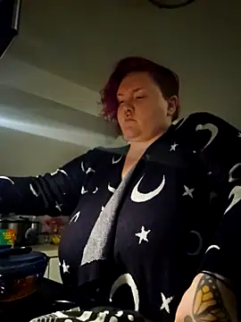 CorgiGodez98 online show from December 18, 5:56 am