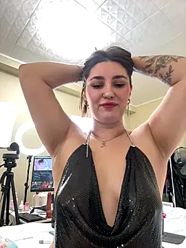 KiraBarlows online show from October 27, 8:10 am