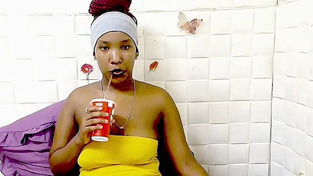 EroticSexyPrada online show from March 20, 5:51 pm