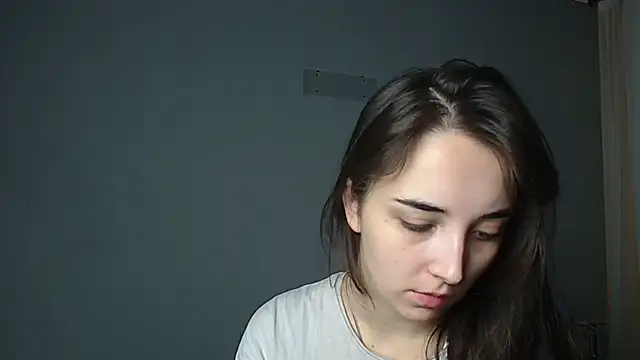 Eva Gloryy online show from November 10, 1:39 pm