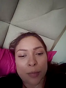 bellamadison24 online show from March 8, 10:46 pm